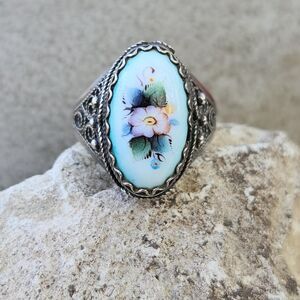 Vintage painted enamel Russian filigree ring sz 7